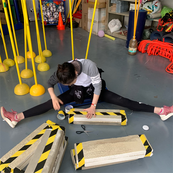 b12ba3a2384042b591e9aa39a98cdd29.jpg b12ba3a2384042b591e9aa39a98cdd29.jpg