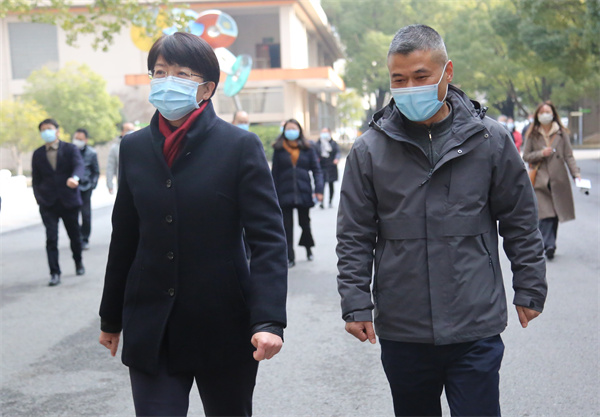 b8990cf63315418ba41c2c2df63ea6ae.jpg b8990cf63315418ba41c2c2df63ea6ae.jpg