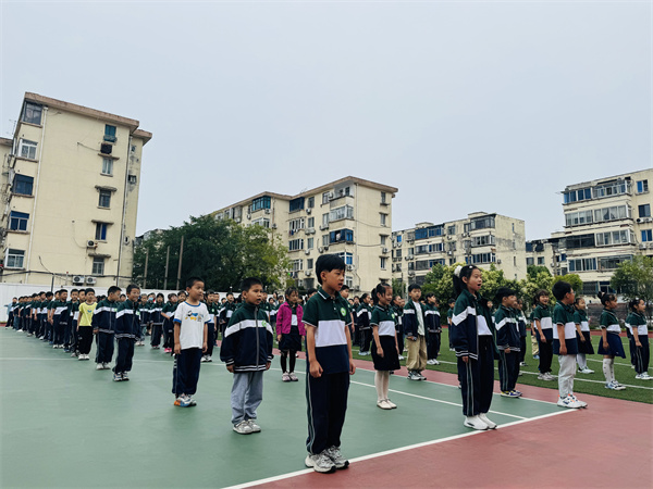 a2b71563fd514315af3240e28a4aec20.jpg