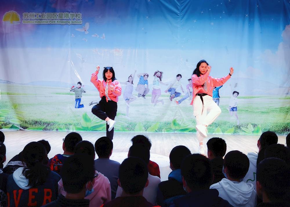 8年级舞蹈大赛3.jpg 8年级舞蹈大赛3.jpg