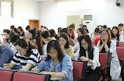 不忘初心， 筑梦前行————记星港学校飘逸路小学部全体教师会议